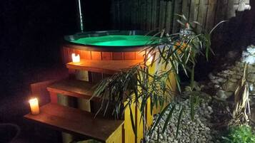 Idromassaggio all'aperto