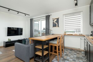 Living room - Apartment Balcony & Parking by Renters (Katowice)
