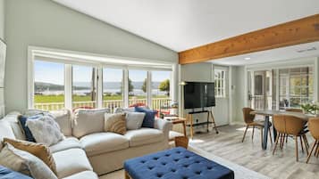 TV connectée, cheminée