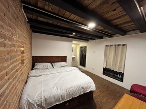 Classic Double Room | Desk, laptop workspace, free WiFi - Newa Inn (Kathmandu)