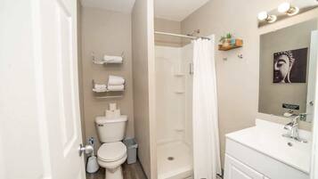 淋浴設備、風筒、提供毛巾