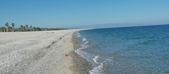 Tranquil 1-bedroom apartment in enchanting Badolato,
