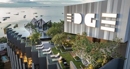 Edge Central Pattaya by Mickey