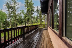 Terrace/patio - Kids toys & games, crib, play nook, stone fireplace, deck (Angel Fire)