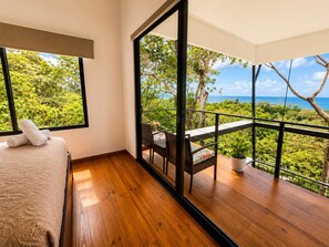 Luxury House, Sea View, Mountainside | 3 bedrooms - Palco del Mar (Bahía Ballena)