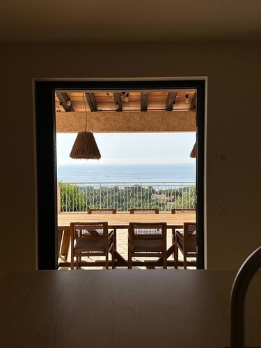 Maison Malou - Mediterranean Coastal Chic villa with 180° breathtaking seaviews