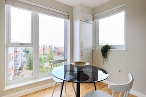 Exterior - The Enfield Sanctuary - Modern 1bdr Flat With Balcony (Enfield)