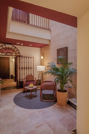 Lobby - Lirium Casa Patio (Seville)