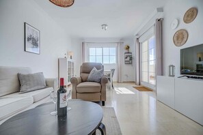 Smart TV - 116 - Penthouse with Views and Pool, 5min away from Golf Course! (Benalmádena)