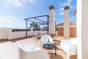 Outdoor dining - 116 - Penthouse with Views and Pool, 5min away from Golf Course! (Benalmádena)