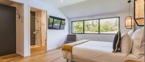 Escrivaninha, espaço de trabalho para notebook, Wi-Fi de cortesia