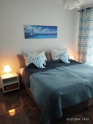 1 bedroom, iron/ironing board, WiFi, bed sheets - Kotwica Bałtyku - Wygodny apartament w nadmorskim kurorcie uzdrowiskowym. (Kolobrzeg)