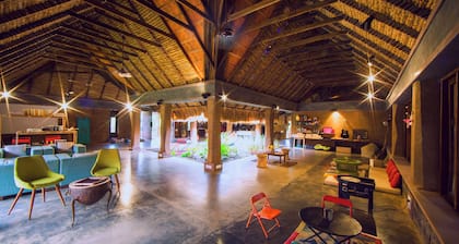 Charming Art Retreat in Karjat - Perfect getaway near the City