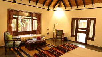 1 bedroom, desk, bed sheets