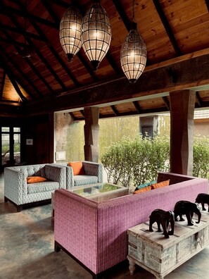 Interior - Charming Art Retreat in Karjat - Perfect getaway near the City (Karjat)