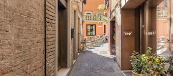 AureliaHome@Pescheria