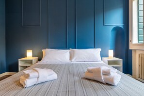 1 slaapkamer, een strijkplank/strijkijzer, wifi, beddengoed