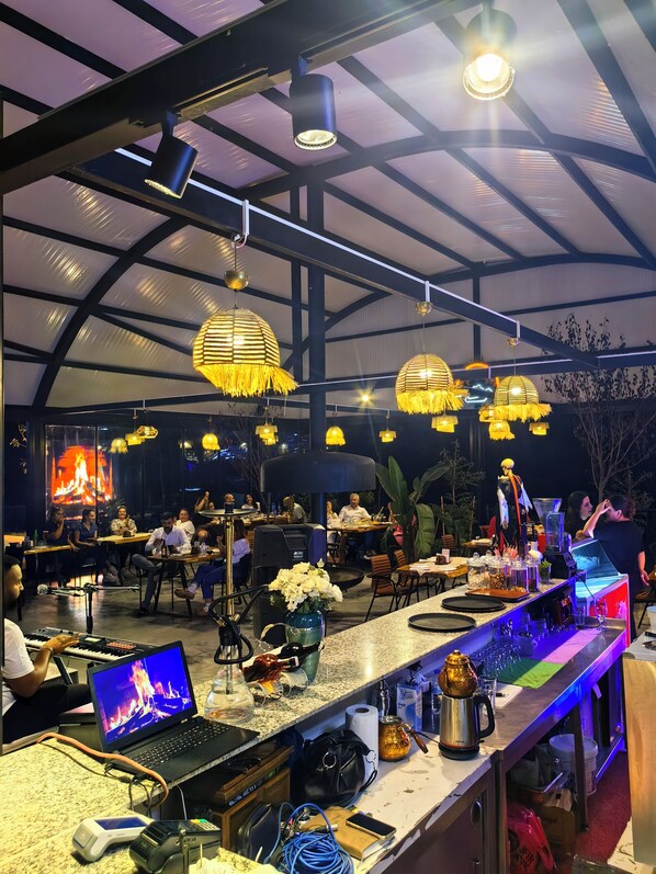 Restaurant - ALMUS ŞEHRİ SEFA BUNGALOV EVLERİ (Almus)