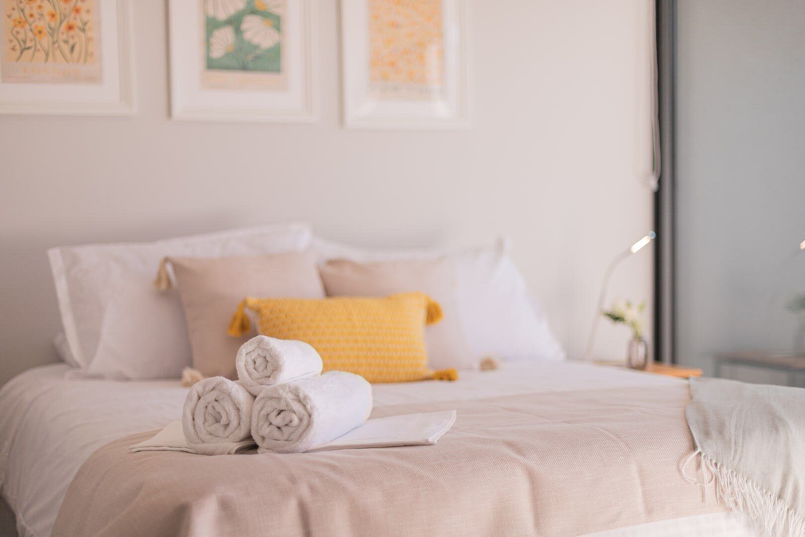 1 slaapkamer, een strijkplank/strijkijzer, wifi, beddengoed