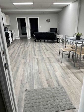 Interior. Private Apartment in Southbury 102