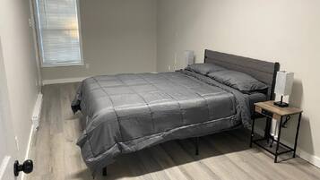 1 habitación, escritorio, wifi y ropa de cama