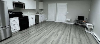 Private Apartment in Southbury 102