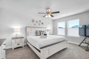 3 soverom, skrivebord, strykejern/-brett og wi-fi