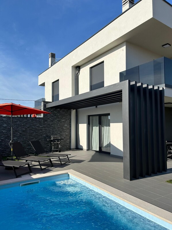 Piscine extérieure