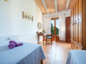 2 bedrooms, iron/ironing board, Internet, bed sheets - Beautiful Finca Padre for your holiday in Mallorca (Son servera)