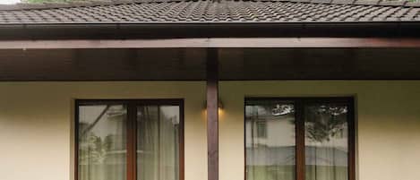 Family Suite, Hill View, Garden Area