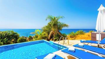 Villa (3 Bedrooms) | Exterior