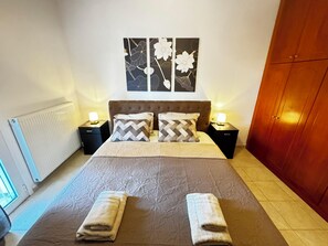 2 Schlafzimmer, Bügeleisen/Bügelbrett, WLAN, Bettwäsche