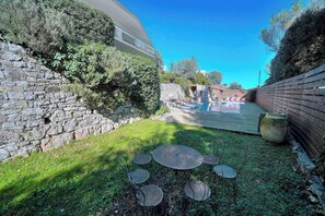 Outdoor dining - FRGK Villa Le Petit Bois Panoramic View, Lush Ga (vallauris)
