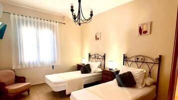 Villa | 8 bedrooms, iron/ironing board, free WiFi, bed sheets