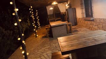 Villa | Dining