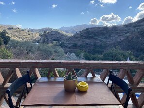 Villa | Outdoor dining - Beautiful B&B & Villa Casa Huerta Del Rio (Riogordo)