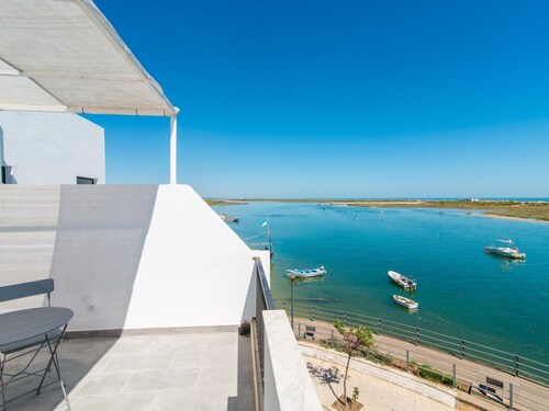 Studio Apartment with Sea View