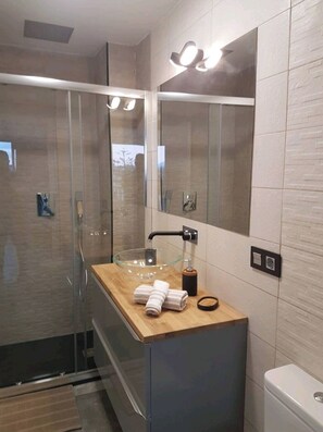 Bathroom - Lovely Beach House With Terrace San Juan Alicante (San Juan de Alicante)
