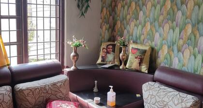 "Puru Boutique Home" Private room apartment in Kathmandu, Swayambhunath, Thamel