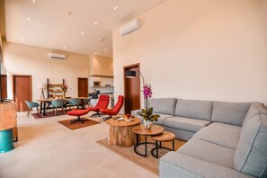 Living area - Your 3-bedroom Villa Oasis in Hawana Salalah with a pool (Salalah)