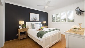 3 bedrooms, iron/ironing board, travel crib, WiFi