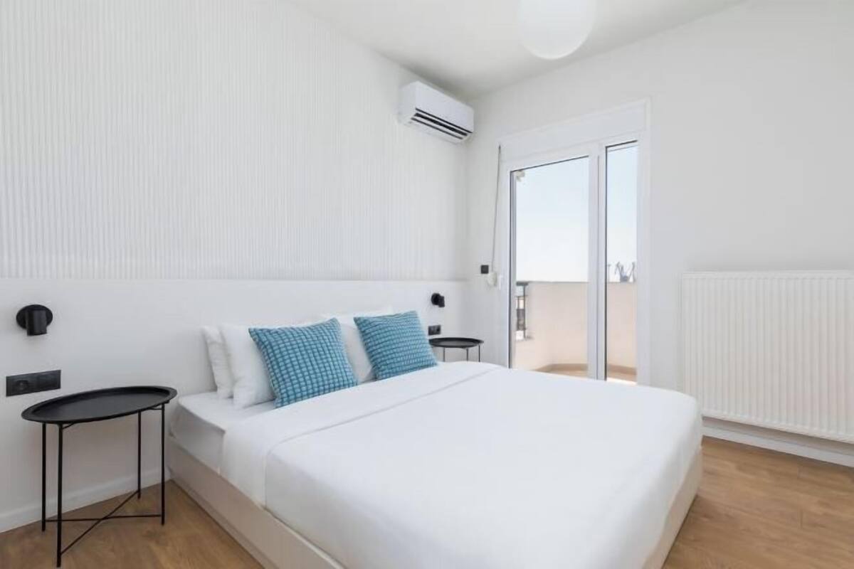 1 bedroom, iron/ironing board, WiFi (free)