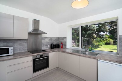 Cosy fully equipped Studio 1, close to University