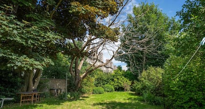 Cosy Studio 3, Near University- by Holiday Homes