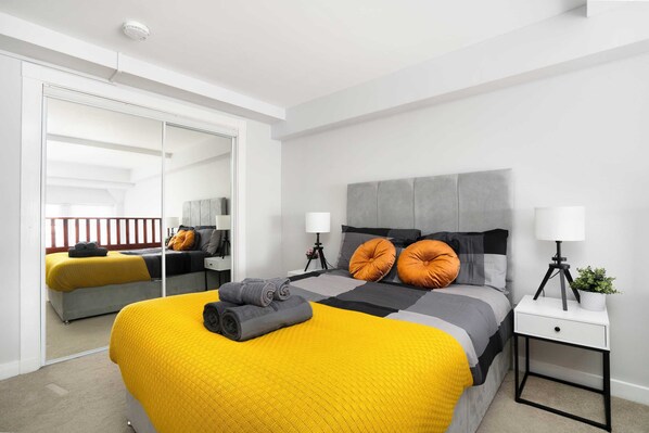 2 dormitorios, tabla de planchar con plancha, wifi y ropa de cama