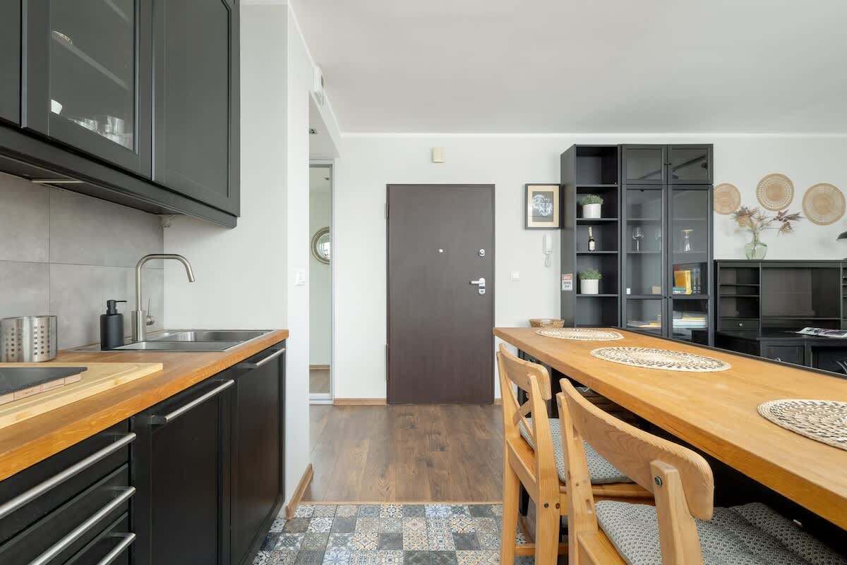 Kylskåp, ugn, spishäll och diskmaskin