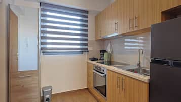 Apartment, 1 Bedroom, Balcony, City View | Interior