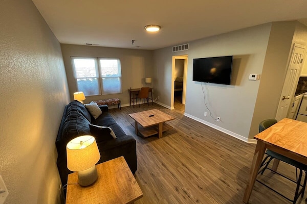 Discover easy living for your Omaha explorations.