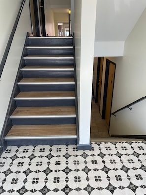 Interior - Central Apartment by UNMC, Walk Everywhere (Omaha)