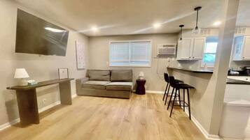 TV, offices